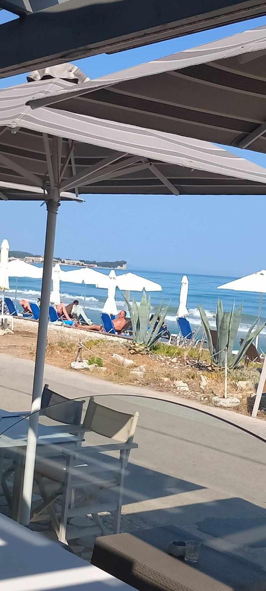 Kormoranos Beach Ахарави Екстериор снимка